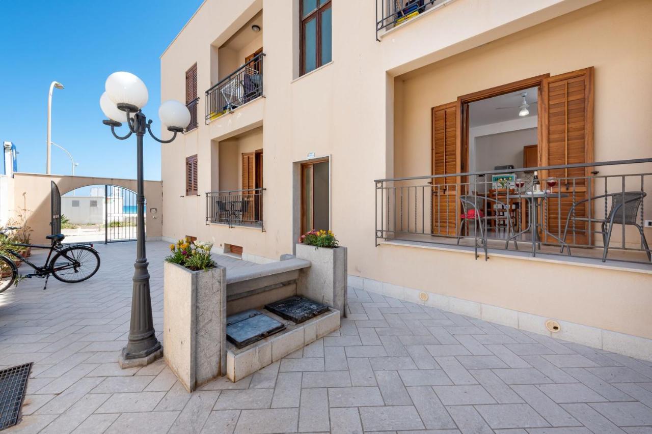 I Tre Golfi Beach Apartments San Vito Lo Capo Dış mekan fotoğraf