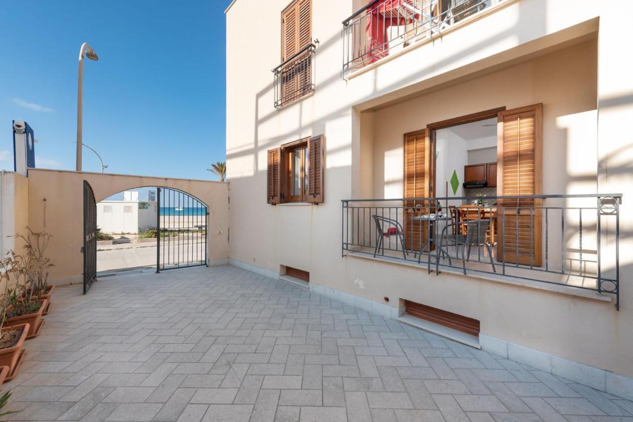 I Tre Golfi Beach Apartments San Vito Lo Capo Dış mekan fotoğraf